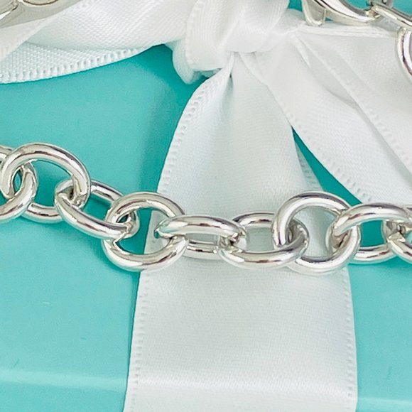 9" Large Tiffany & Co Classic Blank Heart Tag Charm Bracelet in Sterling Silver - Picture 4 of 7